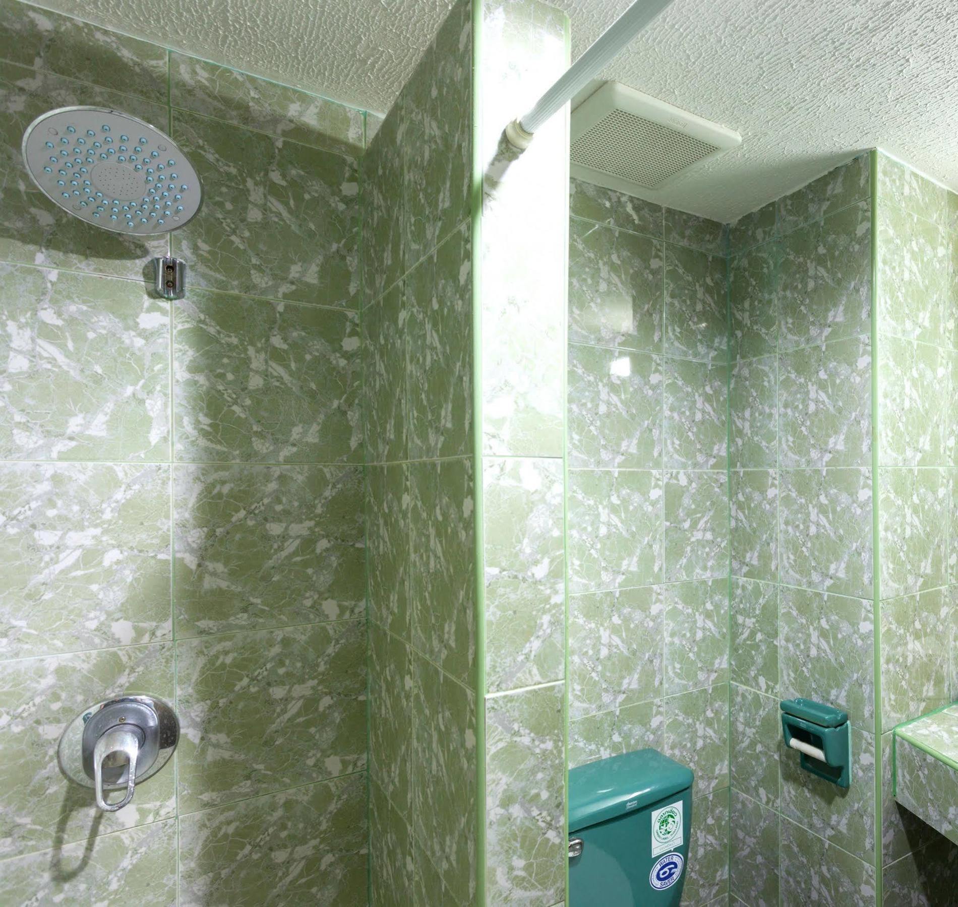 Hotel Simple Boutique Seabreeze Patong Exterior foto